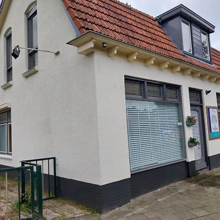 Familiehuis Amber ハークスベルヘン エクステリア 写真