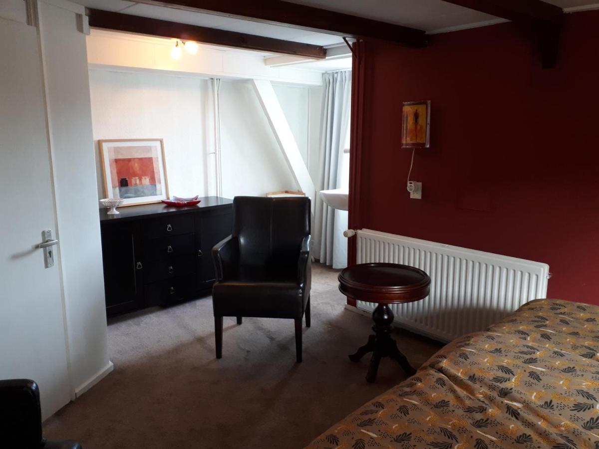 Familiehuis Amber ハークスベルヘン エクステリア 写真