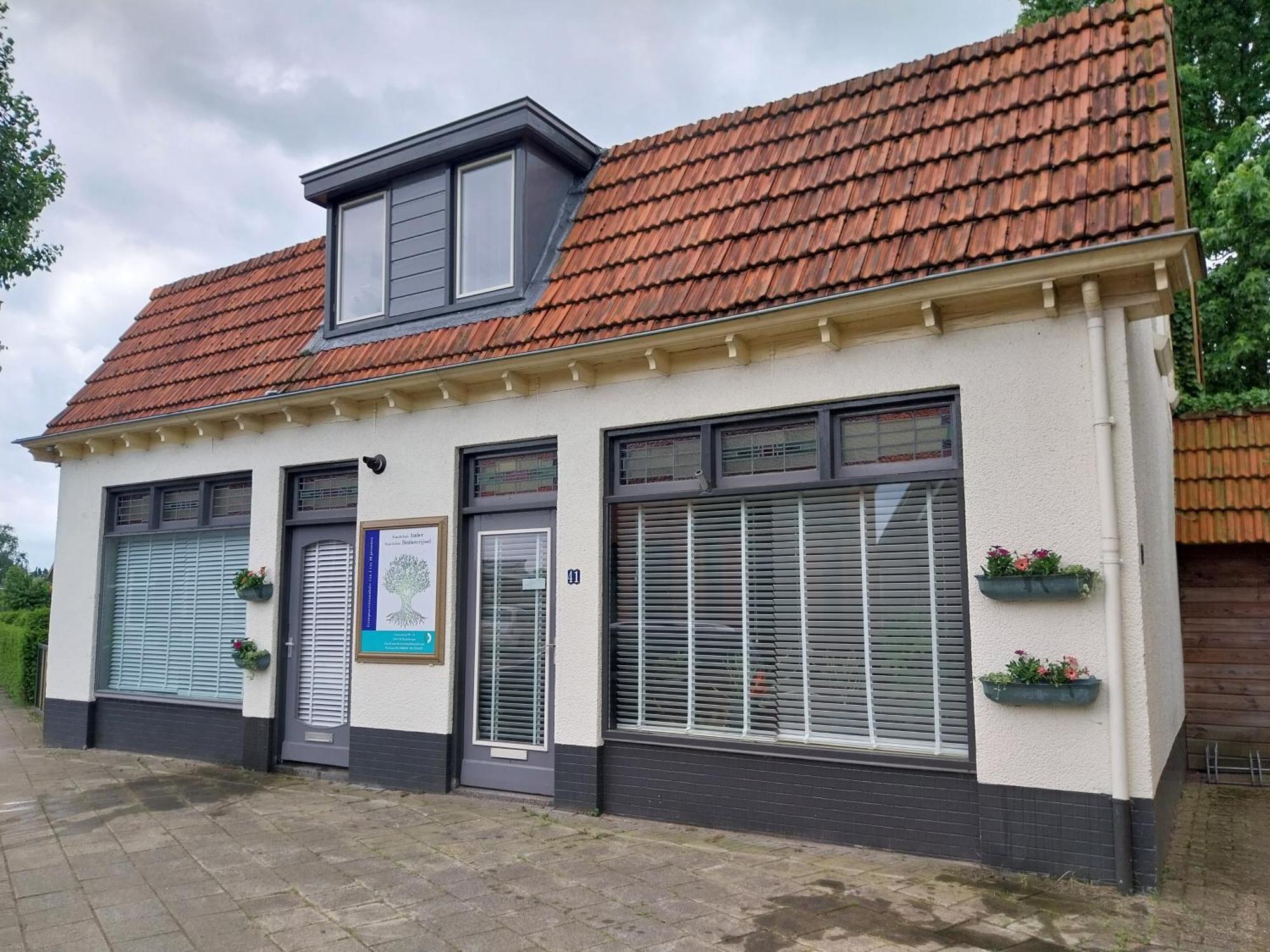 Familiehuis Amber ハークスベルヘン エクステリア 写真