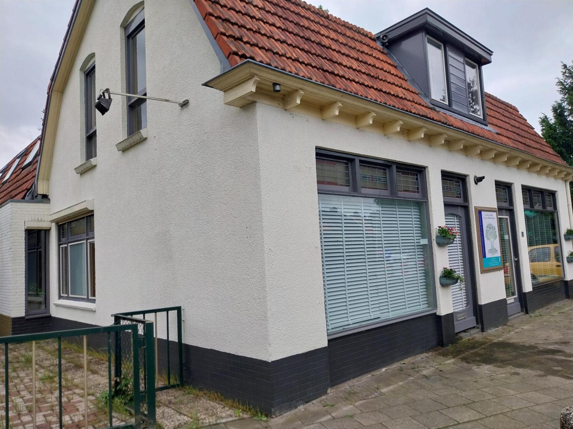 Familiehuis Amber ハークスベルヘン エクステリア 写真