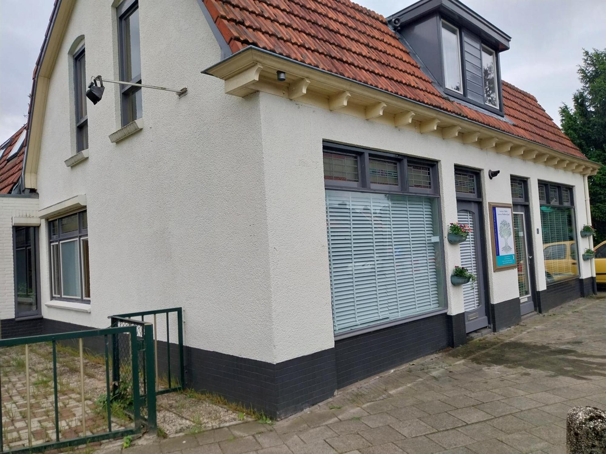 Familiehuis Amber ハークスベルヘン エクステリア 写真
